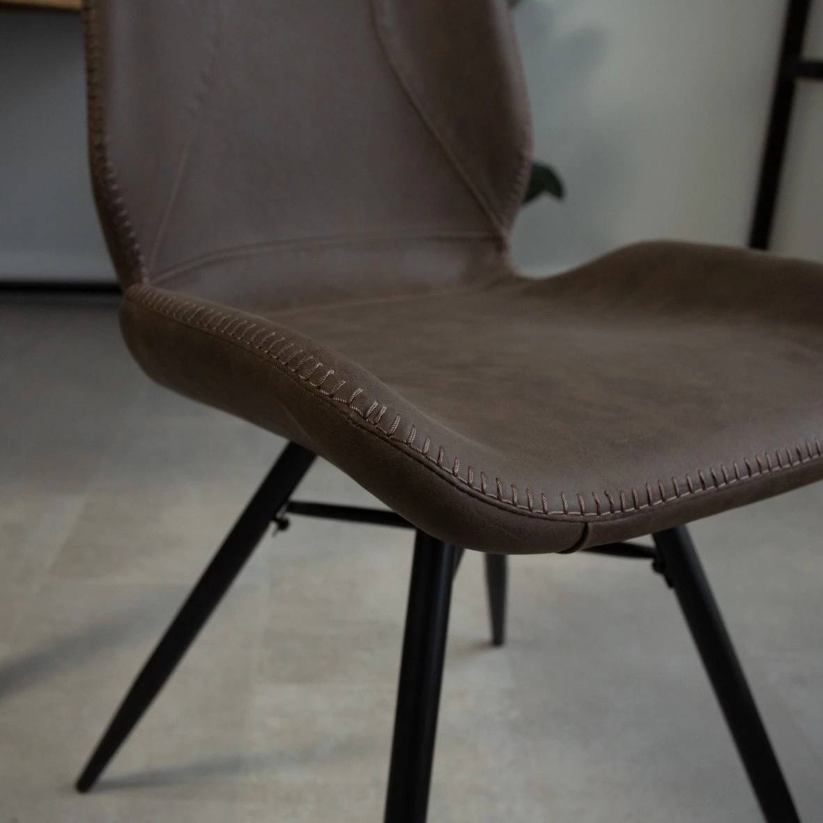 Dimehouse Beau Esszimmerstuhl Industrial - Taupe 8 Dimehouse Beau Esszimmerstuhl Industrial - Taupe – Bild 8