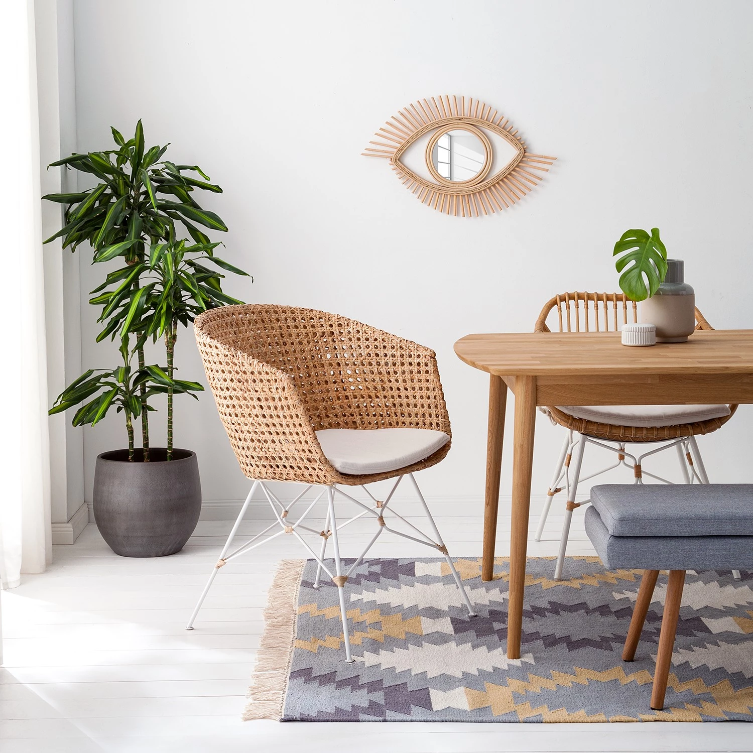 Mørteens Armlehnenstuhl Nokomai - (inkl. Sitzkissen) - Rattan / Metall - Rattan / Weiß 2 Mørteens Armlehnenstuhl Nokomai - (inkl. Sitzkissen) - Rattan / Metall - Rattan / Weiß – Bild 2