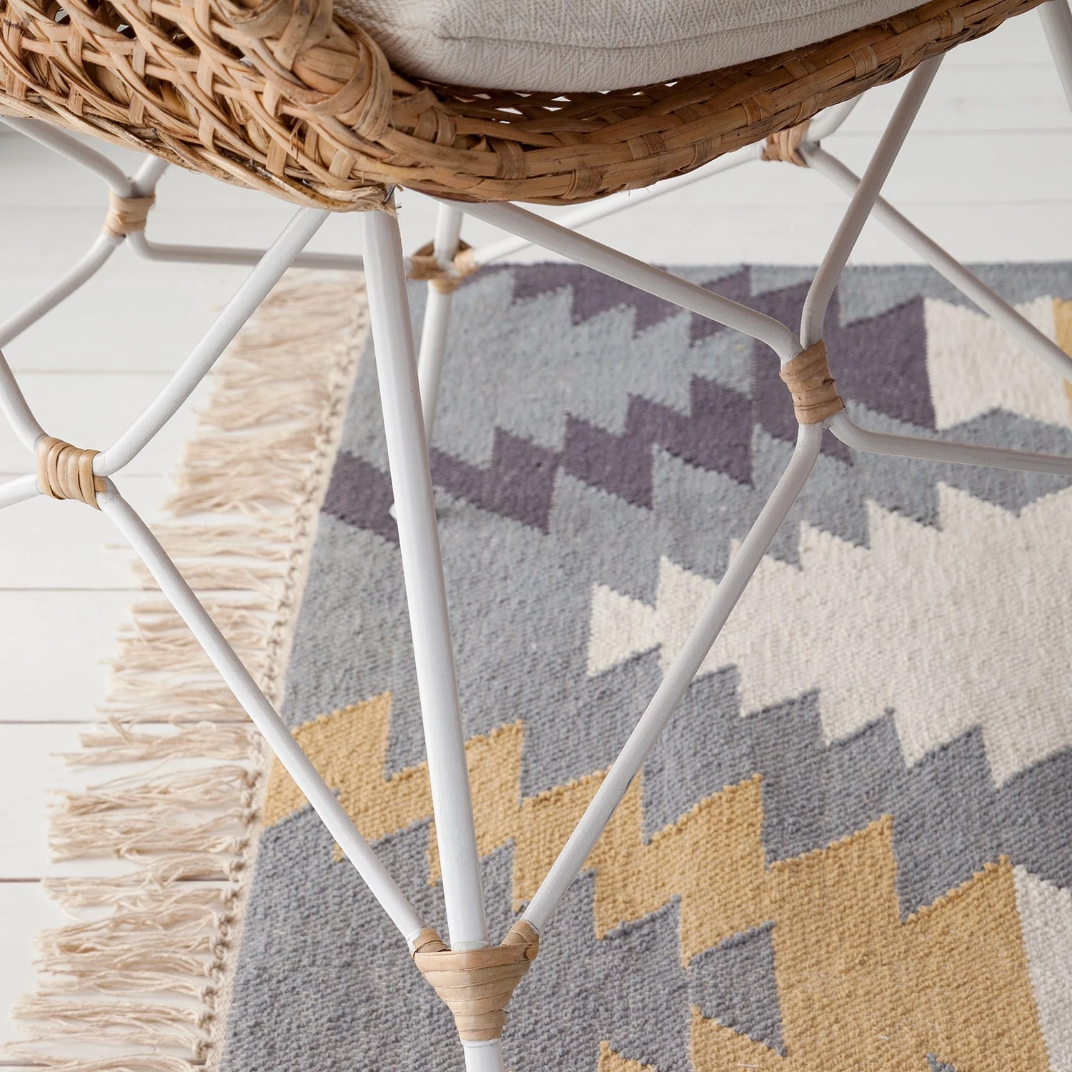 Mørteens Armlehnenstuhl Nokomai - (inkl. Sitzkissen) - Rattan / Metall - Rattan / Weiß 16 Mørteens Armlehnenstuhl Nokomai - (inkl. Sitzkissen) - Rattan / Metall - Rattan / Weiß – Bild 16