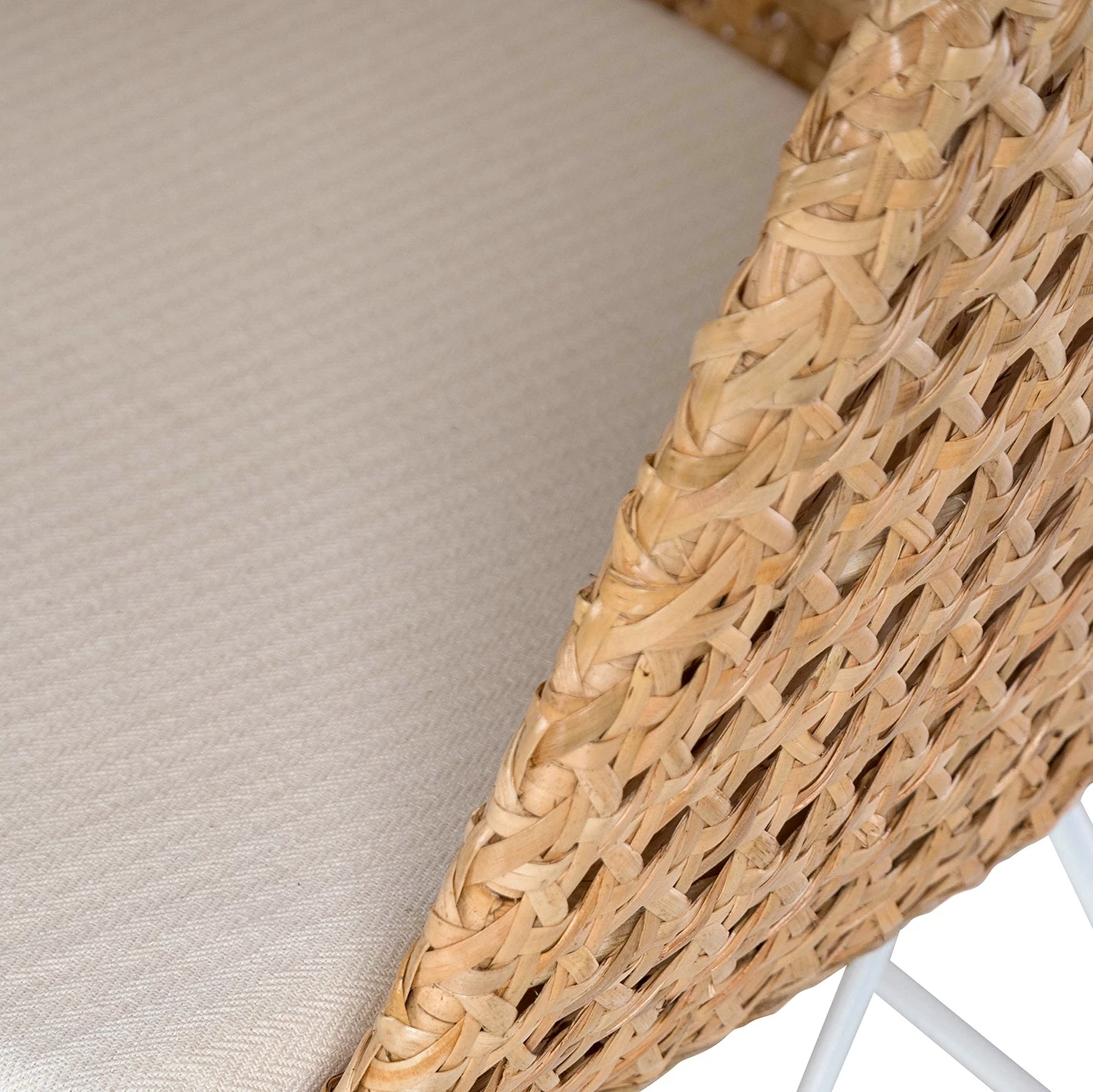 Mørteens Armlehnenstuhl Nokomai - (inkl. Sitzkissen) - Rattan / Metall - Rattan / Weiß 11 Mørteens Armlehnenstuhl Nokomai - (inkl. Sitzkissen) - Rattan / Metall - Rattan / Weiß – Bild 11