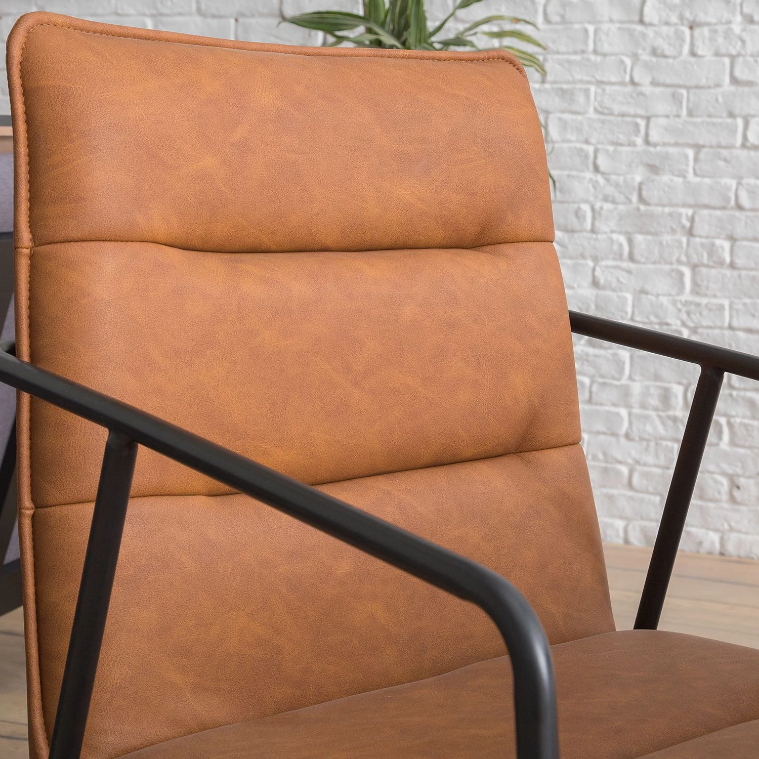 Ars manufacti Armlehnenstuhl Bex - Kunstleder / Metall - Braun / Schwarz 9 Ars manufacti Armlehnenstuhl Bex - Kunstleder / Metall - Braun / Schwarz – Bild 9