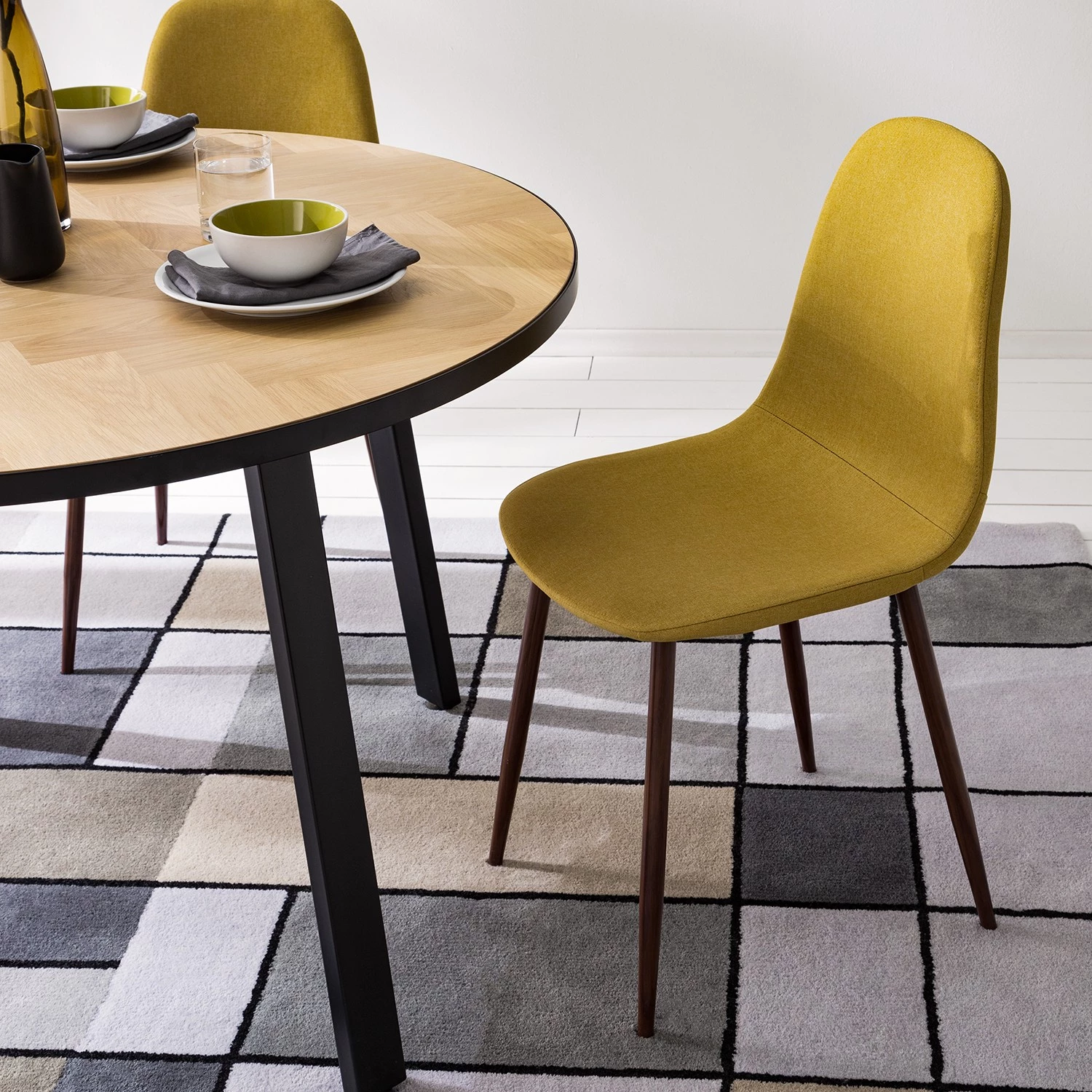Mørteens Polsterstuhl Iskmo VI - Webstoff / Metall - Walnuss Dekor - Senfgelb - 2er Set 3 Mørteens Polsterstuhl Iskmo VI - Webstoff / Metall - Walnuss Dekor - Senfgelb - 2er Set – Bild 3