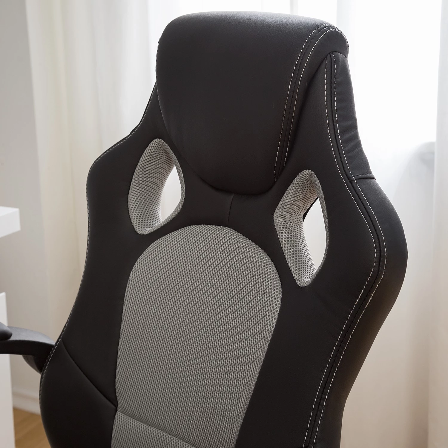 Furnitive Gaming Chair Livaro - Kunstleder & Mesh / Kunststoff - Schwarz / Grau 11 Furnitive Gaming Chair Livaro - Kunstleder & Mesh / Kunststoff - Schwarz / Grau – Bild 11