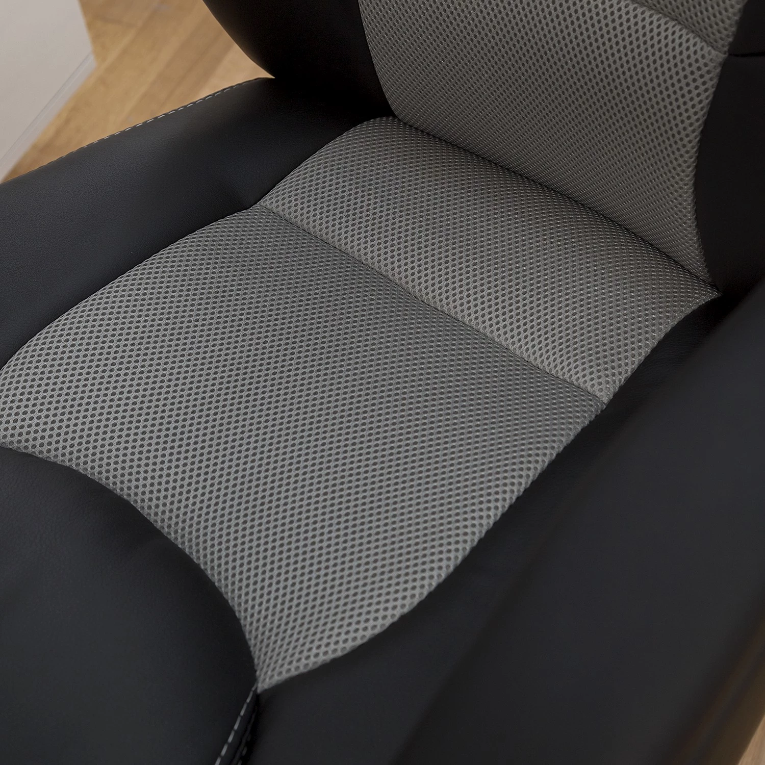 Furnitive Gaming Chair Livaro - Kunstleder & Mesh / Kunststoff - Schwarz / Grau 13 Furnitive Gaming Chair Livaro - Kunstleder & Mesh / Kunststoff - Schwarz / Grau – Bild 13