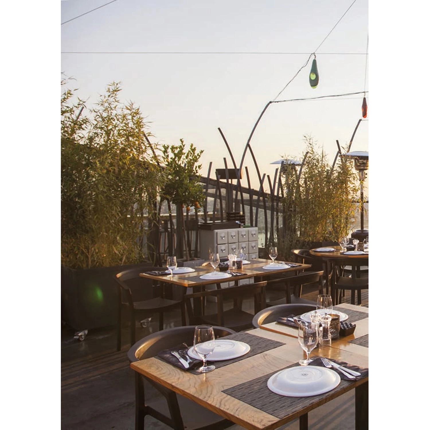 Blanke Design Armlehnenstuhl Peach (2er-Set) - Braun 4 Blanke Design Armlehnenstuhl Peach (2er-Set) - Braun – Bild 4