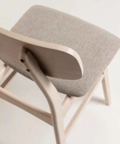 Norrwood Esszimmerstuhl Varkaus I (2er-Set) - Webstoff / Eiche Furnier & Gummibaum massiv - Sahara / Eiche -Deutschland Stühle Verkaufs-Shop 1000225995 200917 06373100127 DETAILS P000000001000225995