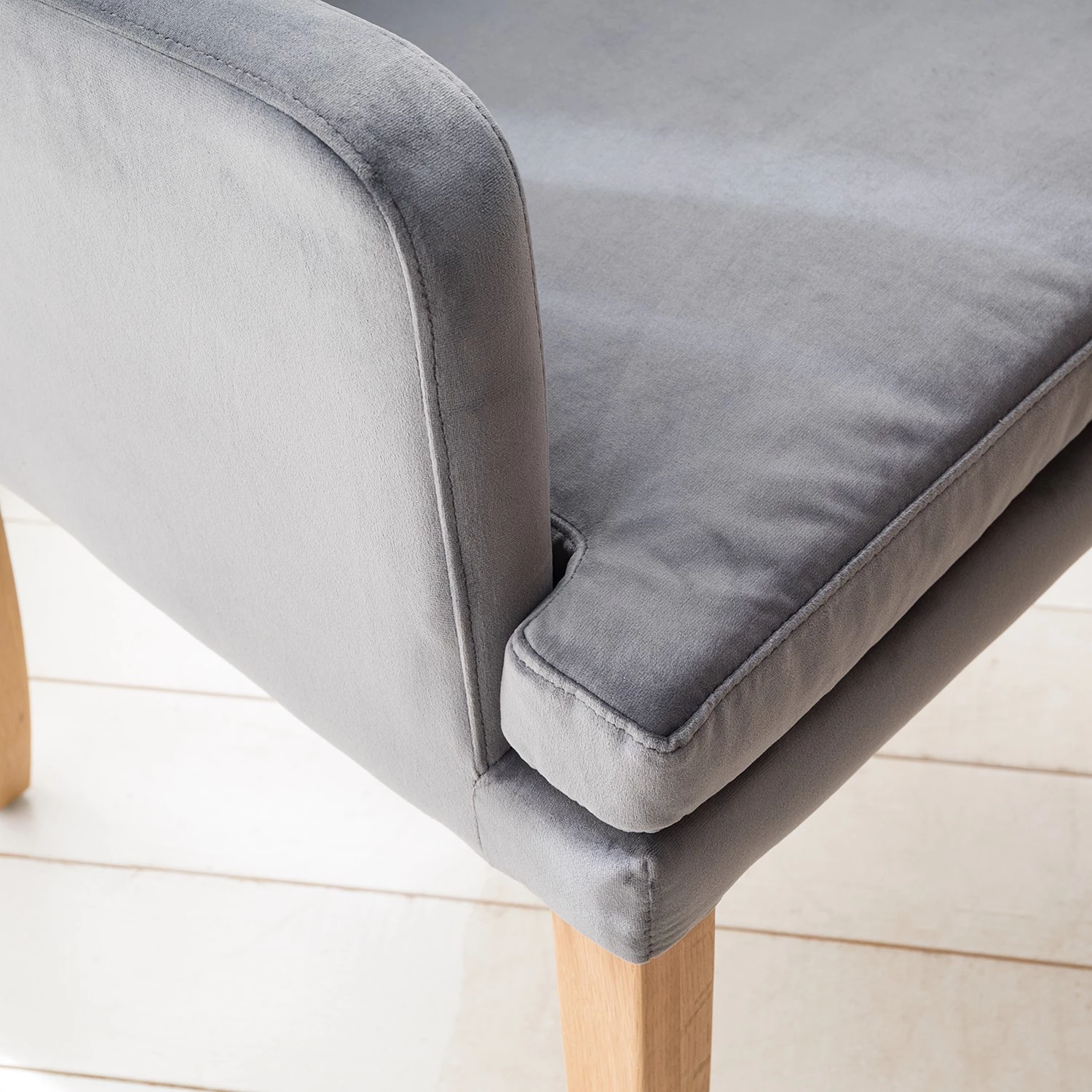 Maison Belfort Armlehnenstuhl Austin II - Grau - Eiche Hell 12 Maison Belfort Armlehnenstuhl Austin II - Grau - Eiche Hell – Bild 12