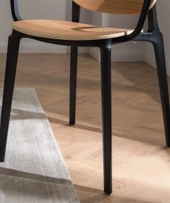 Studio Copenhagen Armlehnenstuhl Day (2er-Set) - Polywood / Kunststoff - Eiche Dekor / Schwarz -Deutschland Stühle Verkaufs-Shop 1000273479 220915 024 MOOD DETAILS P000000001000273479 mood