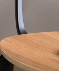 Studio Copenhagen Armlehnenstuhl Day (2er-Set) - Polywood / Kunststoff - Eiche Dekor / Schwarz -Deutschland Stühle Verkaufs-Shop 1000273479 220915 025 MOOD DETAILS P000000001000273479 mood