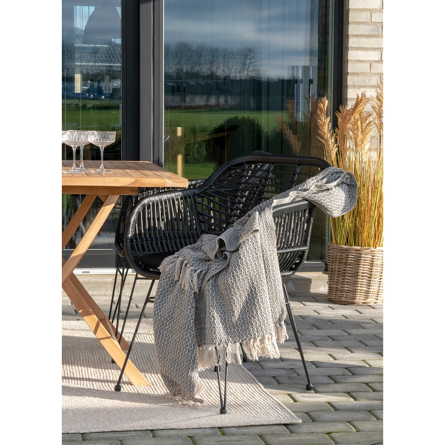 Naturoo Armlehnenstuhl Corduroy (2er-Set) - (inkl. Sitzkissen) - Rattan / Metall - Rattan / Schwarz 5 Naturoo Armlehnenstuhl Corduroy (2er-Set) - (inkl. Sitzkissen) - Rattan / Metall - Rattan / Schwarz – Bild 5