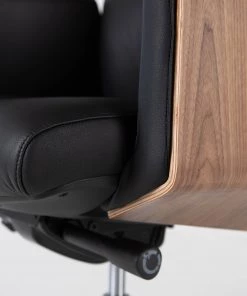 Fredriks Bürostuhl Weld - Echtleder / Walnuss Furnier / Metall - Schwarz / Walnuss / Aluminium -Deutschland Stühle Verkaufs-Shop 1000310647 220826 038 DETAILS P000000001000310647