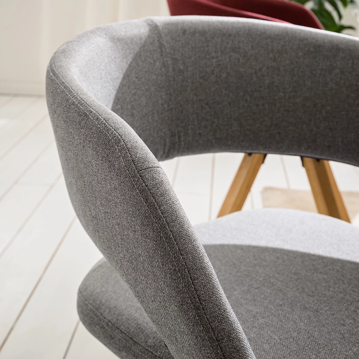 Mørteens Armlehnenstuhl Buggio - Webstoff / Gummibaum massiv - Webstoff Cors: Granit - 2er Set 11 Mørteens Armlehnenstuhl Buggio - Webstoff / Gummibaum massiv - Webstoff Cors: Granit - 2er Set – Bild 11