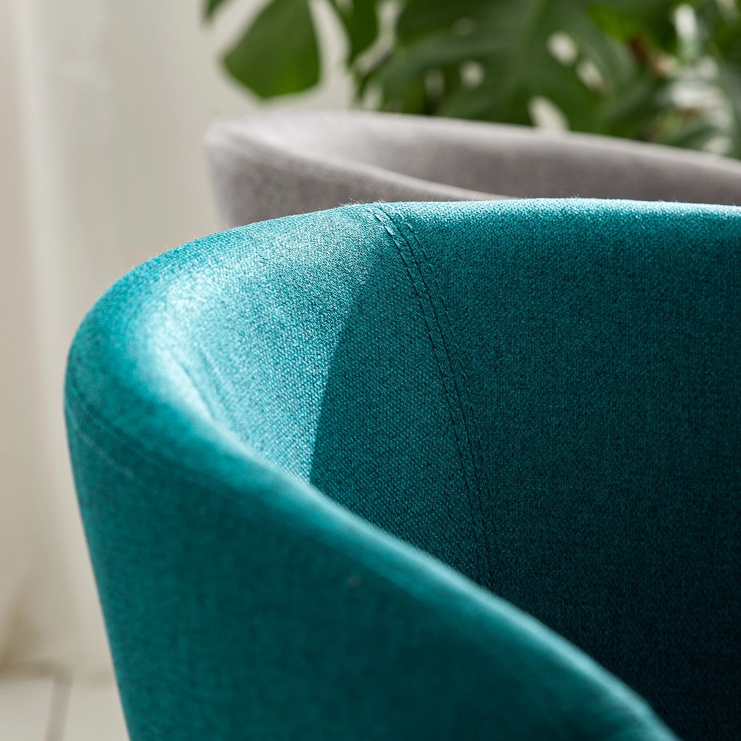 Mørteens Armlehnenstuhl Buggio - Webstoff / Gummibaum massiv - Webstoff Cors: Petrol - 2er Set 18 Mørteens Armlehnenstuhl Buggio - Webstoff / Gummibaum massiv - Webstoff Cors: Petrol - 2er Set – Bild 18