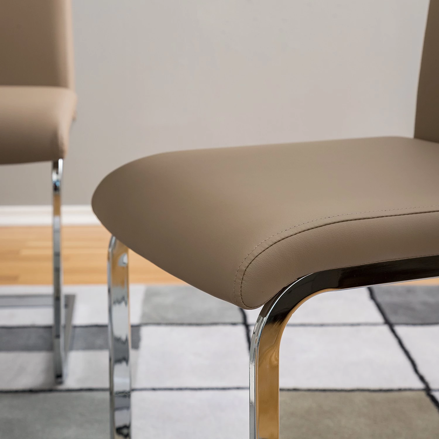 Roomscape Freischwinger Pasala - Cappuccino - 4er Set 3 Roomscape Freischwinger Pasala - Cappuccino - 4er Set – Bild 3