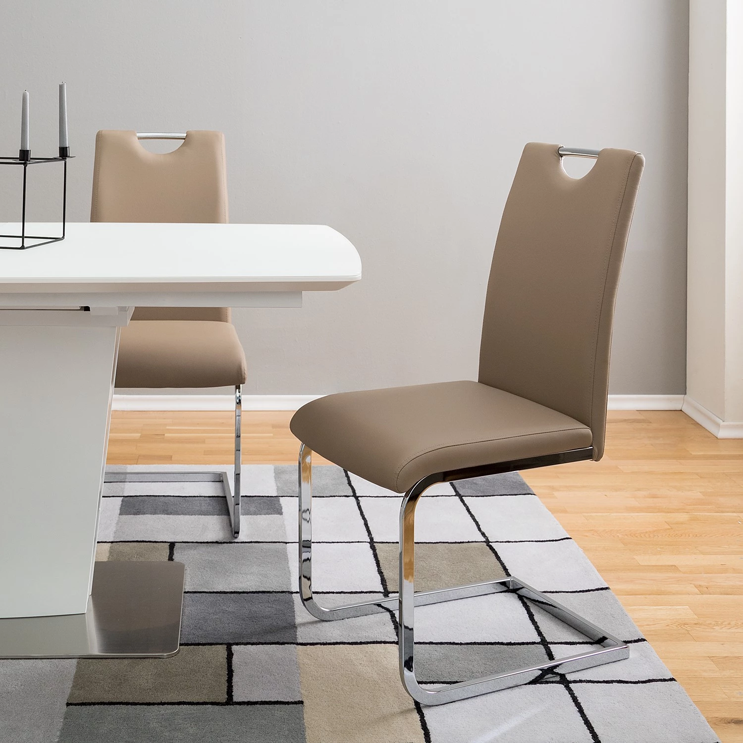 Roomscape Freischwinger Pasala - Cappuccino - 4er Set 4 Roomscape Freischwinger Pasala - Cappuccino - 4er Set – Bild 4