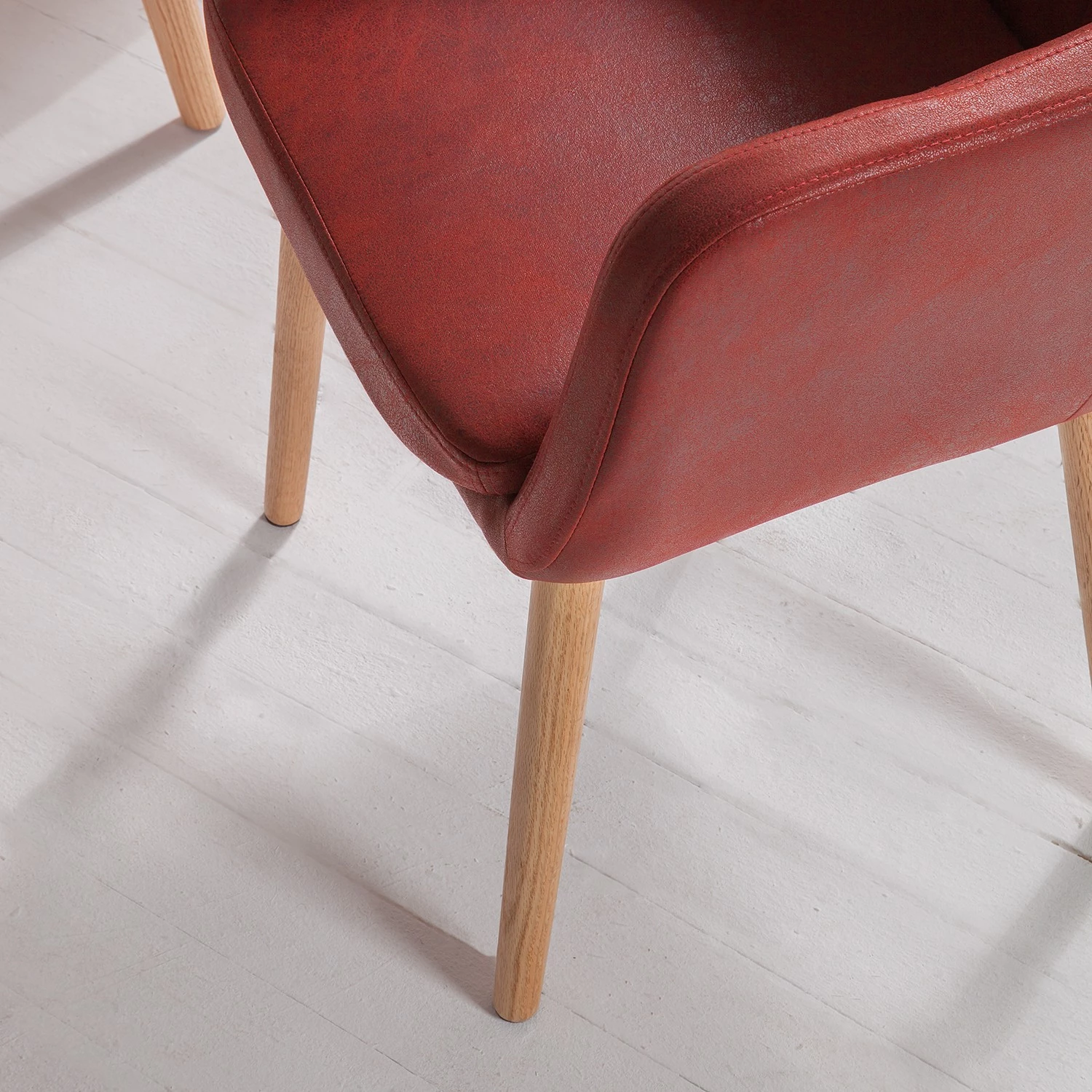 Mørteens Armlehnenstuhl Leedy IV - Kunstleder / Eiche massiv - Kirschrot - 2er Set 10 Mørteens Armlehnenstuhl Leedy IV - Kunstleder / Eiche massiv - Kirschrot - 2er Set – Bild 10