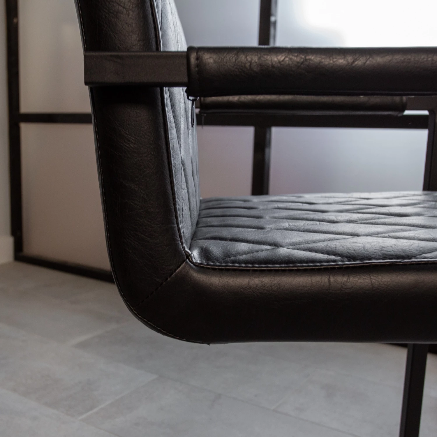 Dimehouse Ruben Esszimmerstuhl Industrial - Schwarz 6 Dimehouse Ruben Esszimmerstuhl Industrial - Schwarz – Bild 6